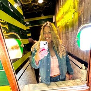 Meet your Posher, Ashley